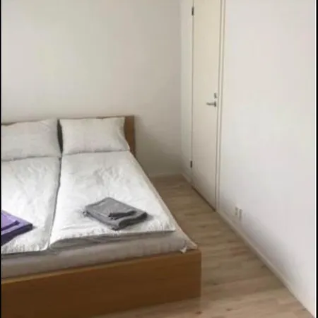 아파트 Aapintie *